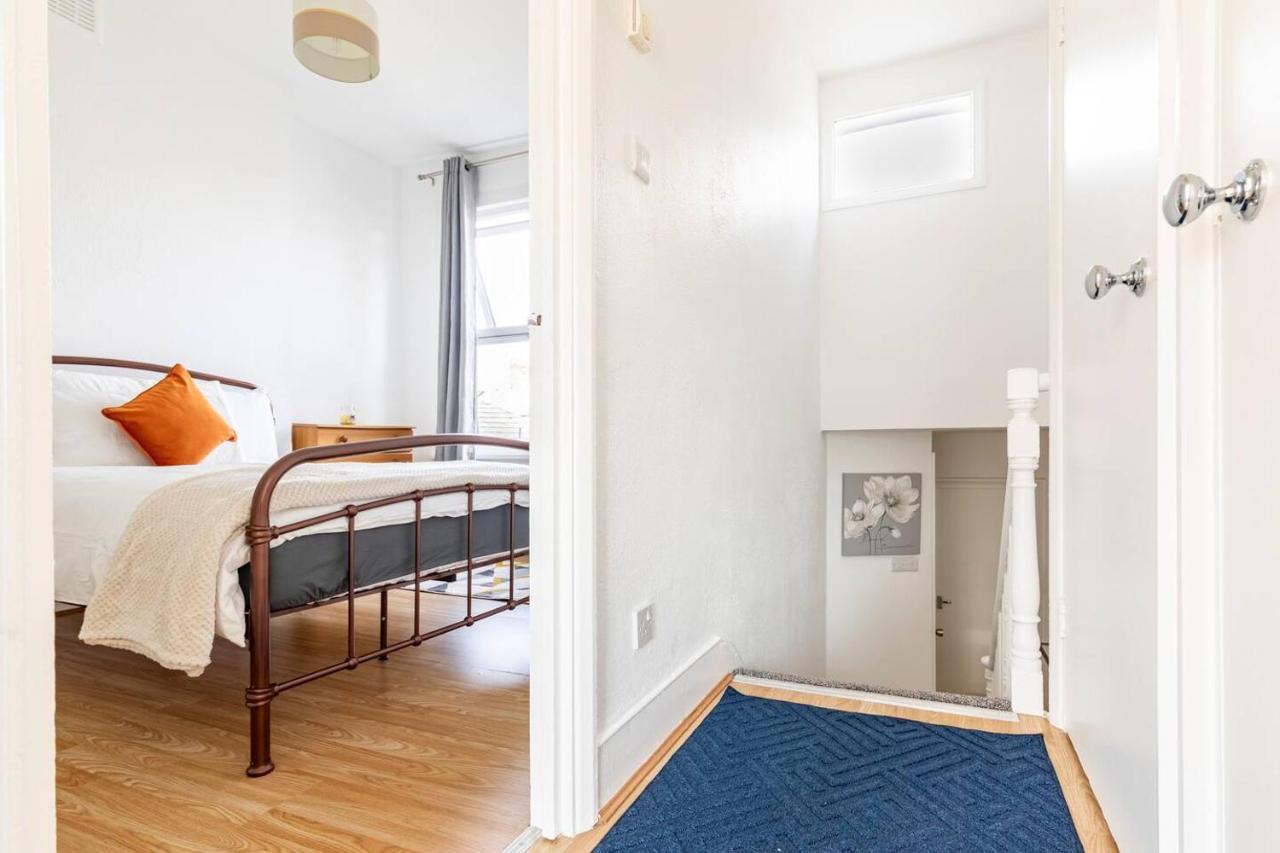 Large, Bright And Spacious 3 Bed Flat In London Exterior photo